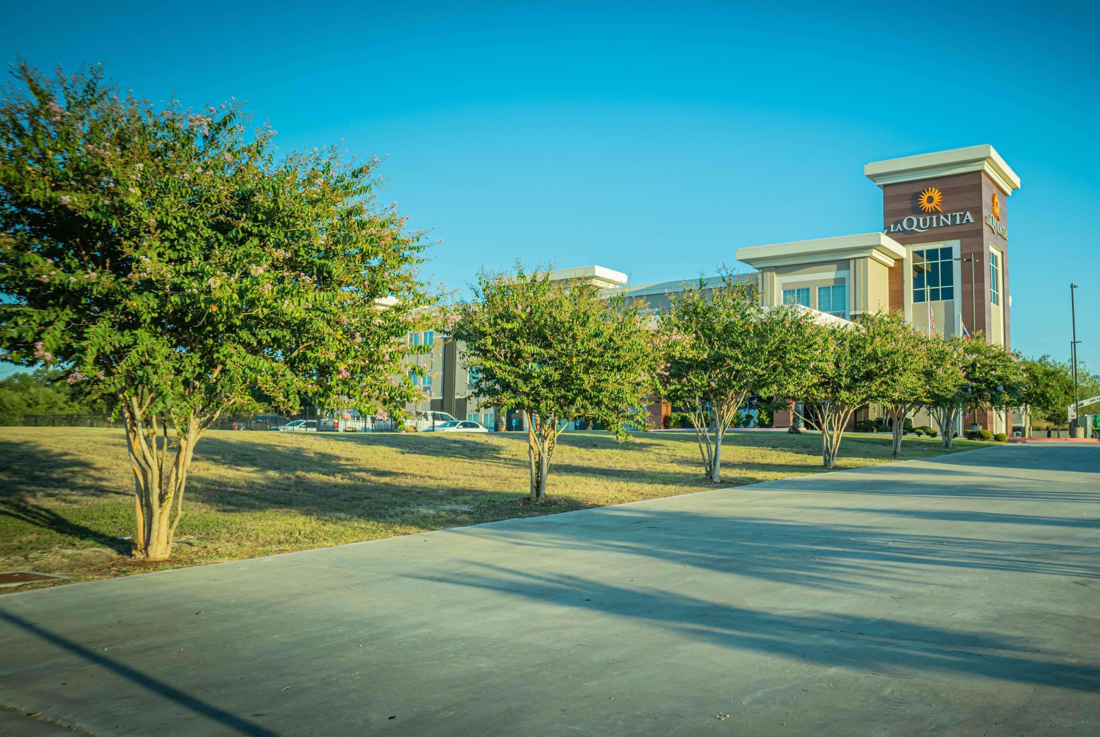 La Quinta By Wyndham Karnes City - Kenedy Exterior foto