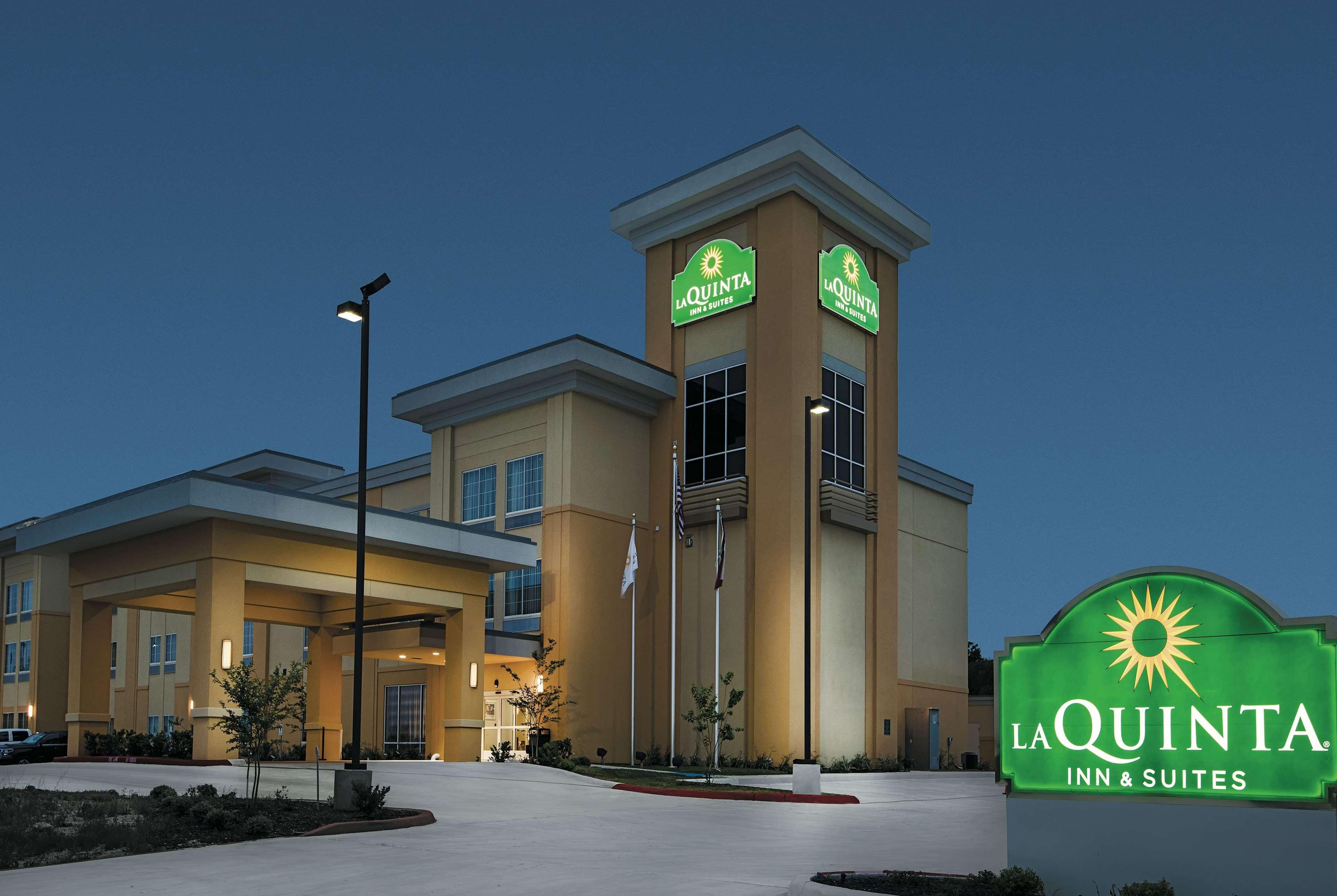 La Quinta By Wyndham Karnes City - Kenedy Exterior foto